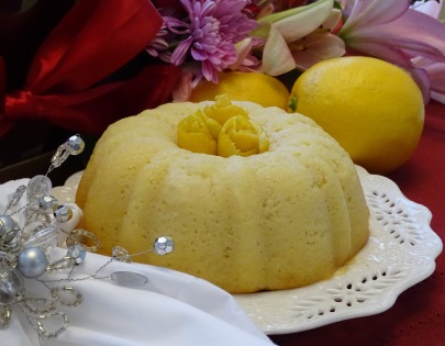 Our gift of the month is Italian Lemon Cake with Limoncello and Lemon Glaze. Try it today!